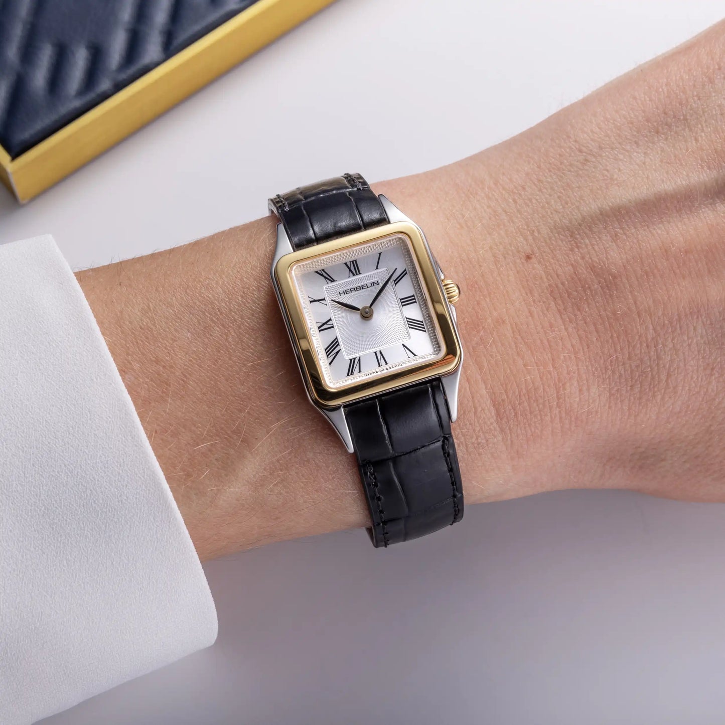 Herbelin Luna Quarz Bicolor Stahl/Gelbgold mit Lederband